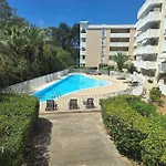T2 Piscine Hyères
