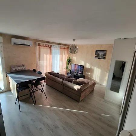 Appartement T2 Piscine Hyères